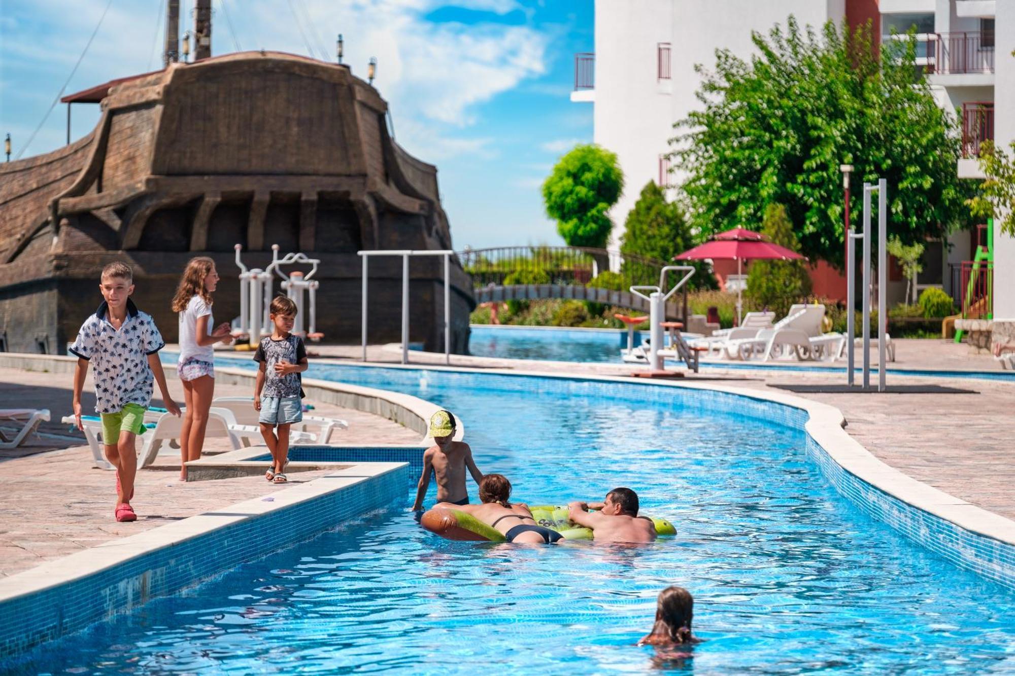 Privilege Fort Beach Apartments Sveti Vlas Eksteriør billede