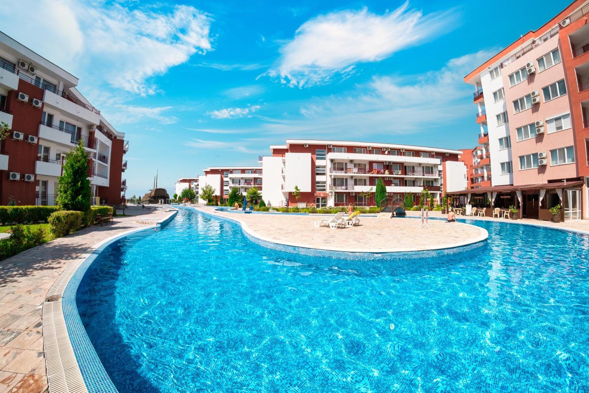 Privilege Fort Beach Apartments Sveti Vlas Eksteriør billede