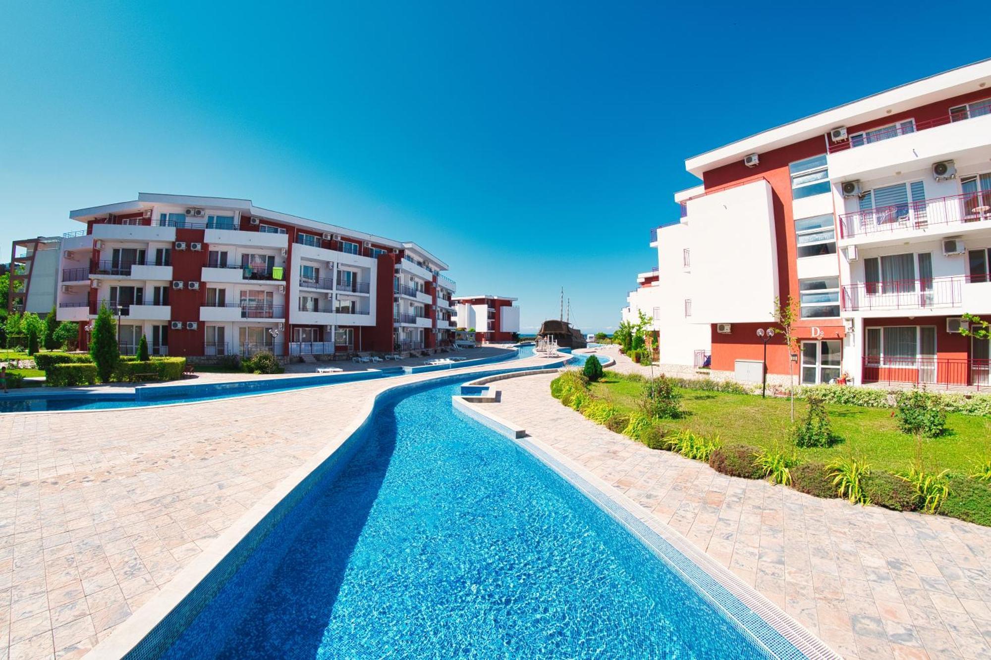 Privilege Fort Beach Apartments Sveti Vlas Eksteriør billede