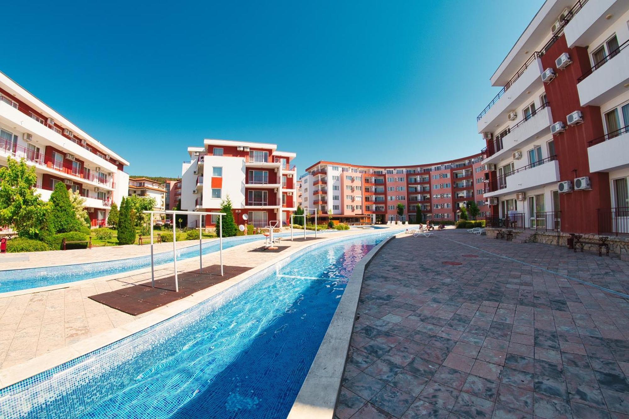 Privilege Fort Beach Apartments Sveti Vlas Eksteriør billede