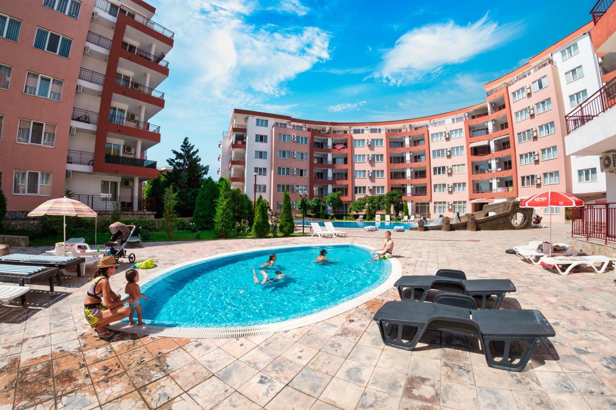 Privilege Fort Beach Apartments Sveti Vlas Eksteriør billede
