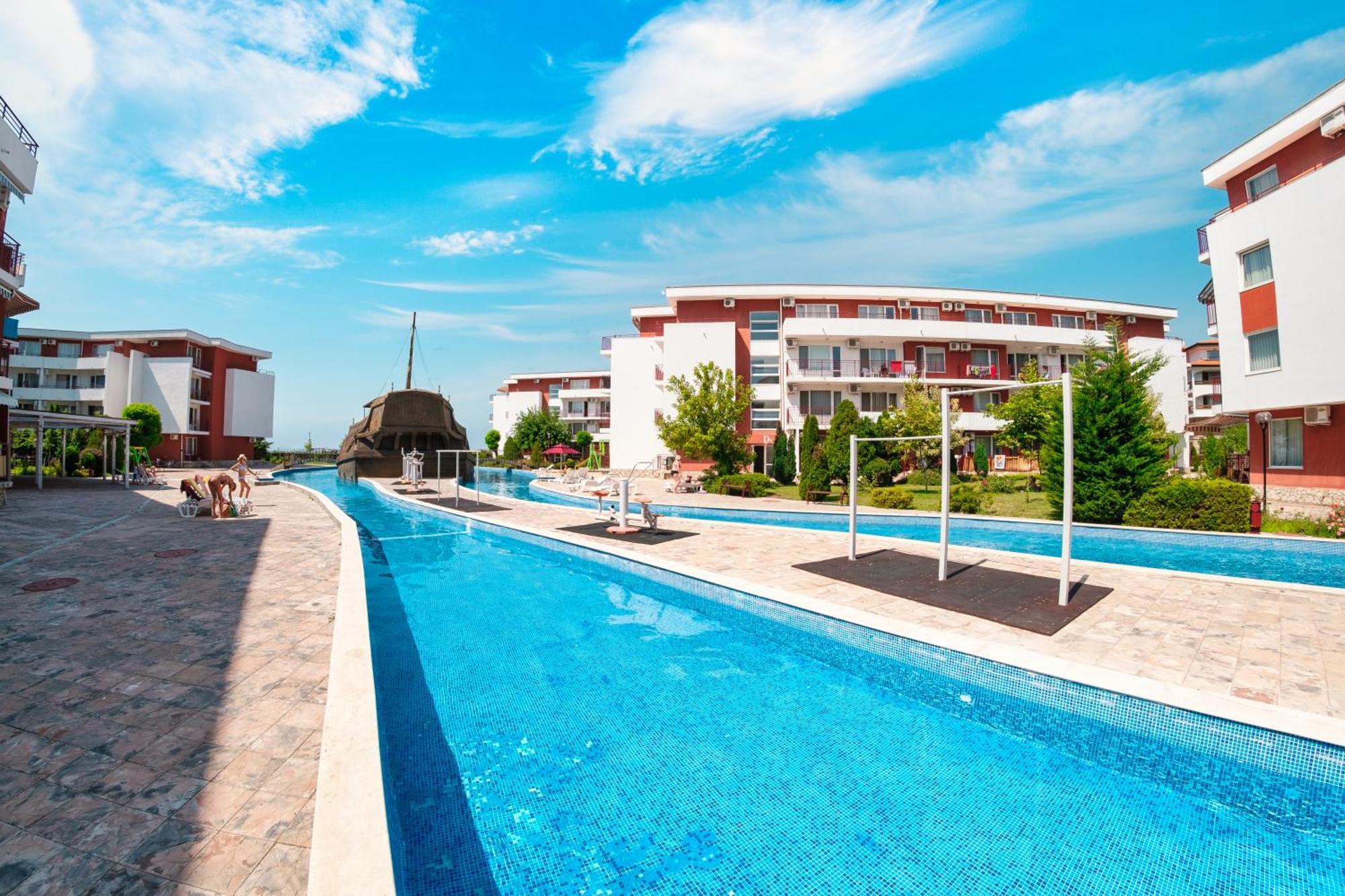 Privilege Fort Beach Apartments Sveti Vlas Eksteriør billede
