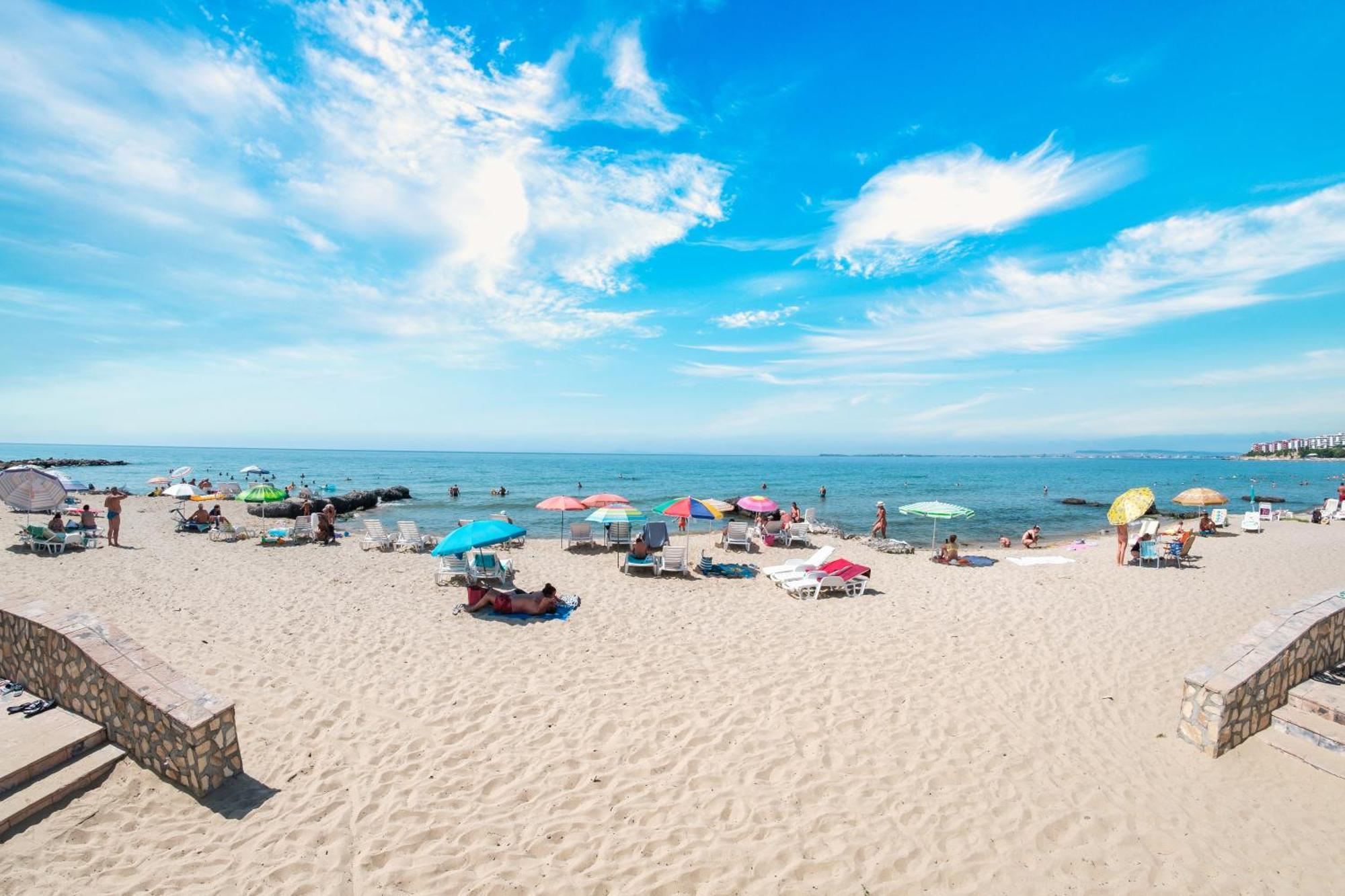 Privilege Fort Beach Apartments Sveti Vlas Eksteriør billede