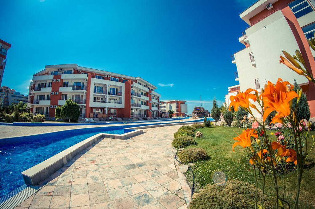 Privilege Fort Beach Apartments Sveti Vlas Eksteriør billede