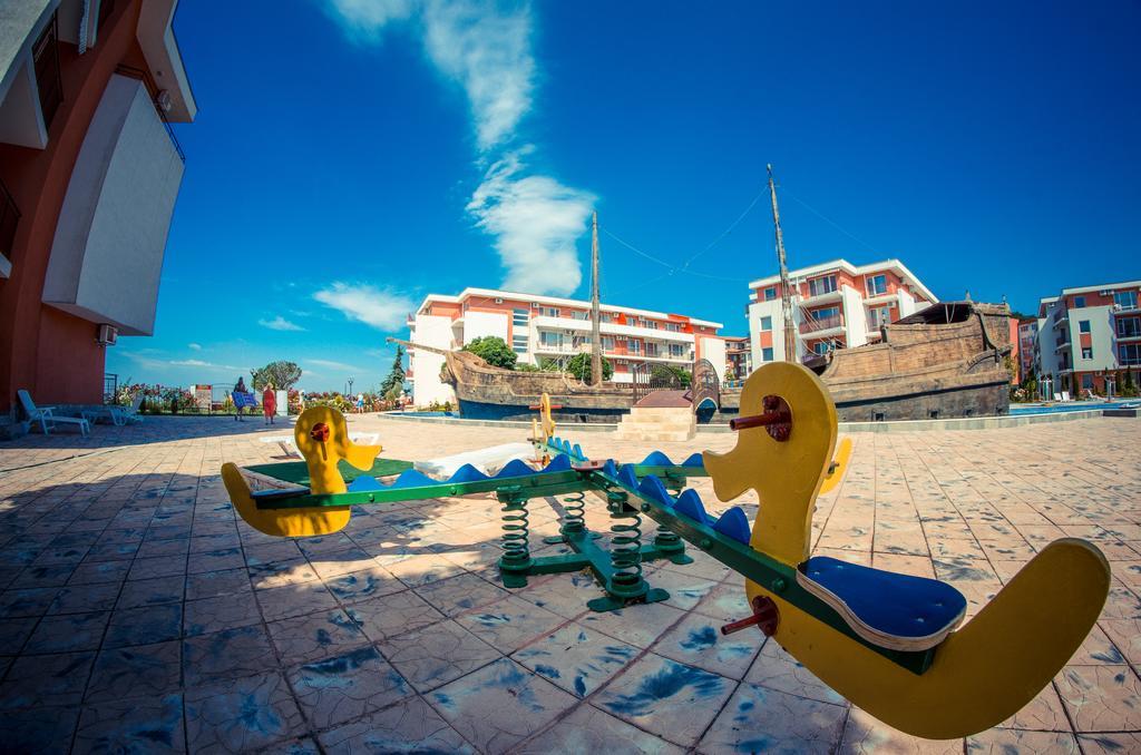 Privilege Fort Beach Apartments Sveti Vlas Eksteriør billede