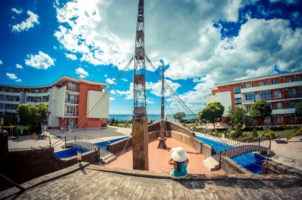 Privilege Fort Beach Apartments Sveti Vlas Eksteriør billede